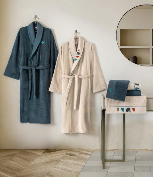 BADEMANTEL-GRUPPE PUFF NAKISLI